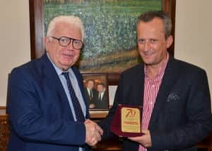 Sobranie Plaketa  01